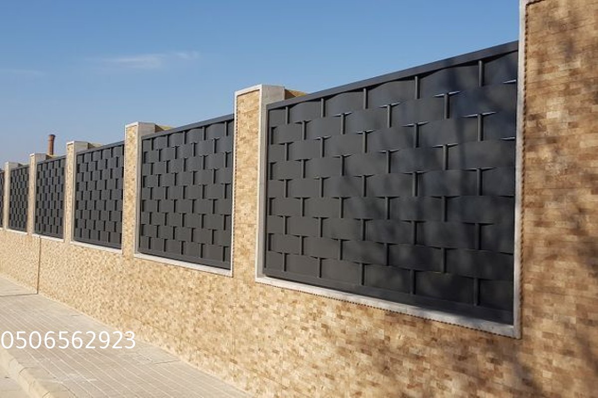 سواتر حديد مجدول في جدة: الحل الأمثل للخصوصية والأمان بتصميم أنيق